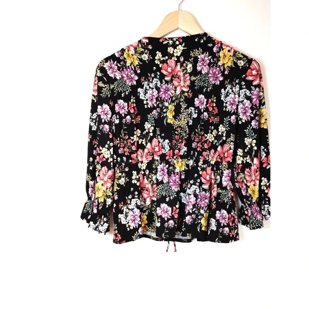 NWT 78 & Sunny Women Babydoll Floral Gypsy Sailwind V Neck Ruffle Top M-MSRP$69 - Picture 4 of 12
